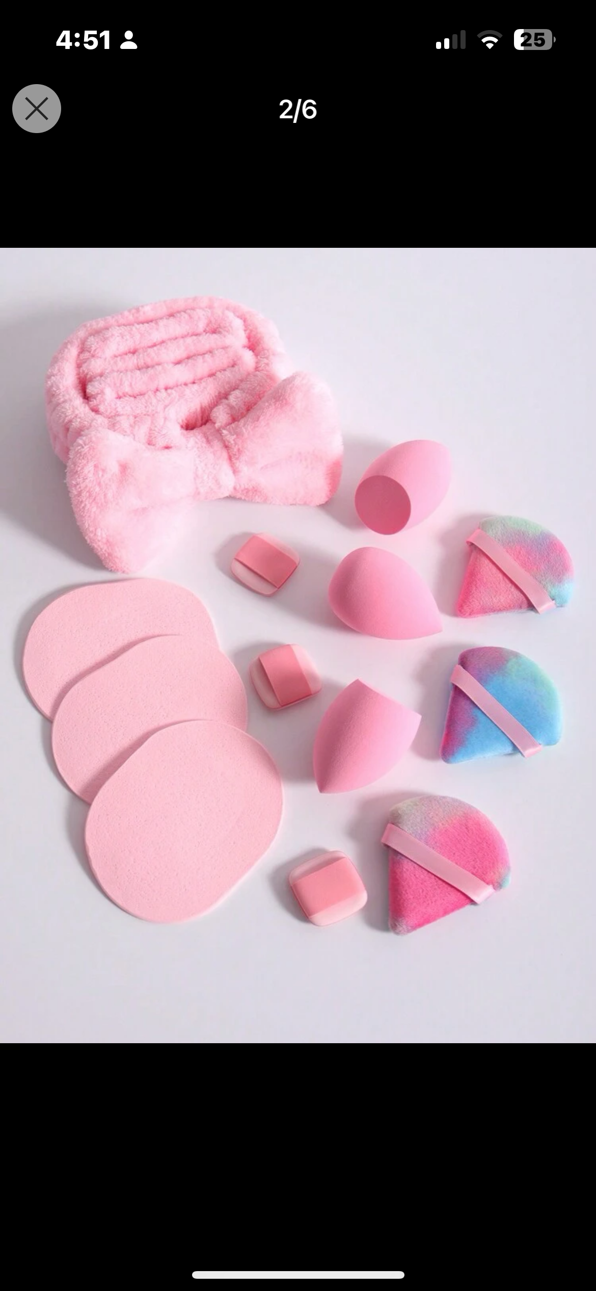 Adorable makeup applicators