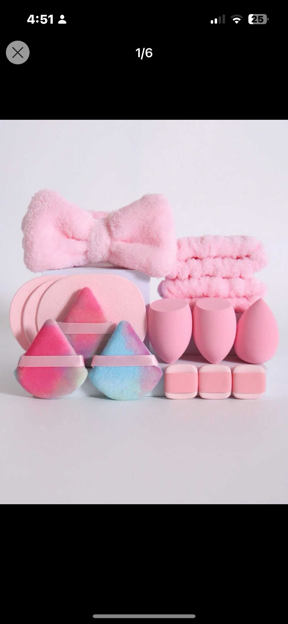 Adorable makeup applicators