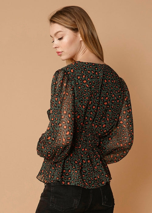 V-neck Puff Sleeve Blouse in Leopard Hunt