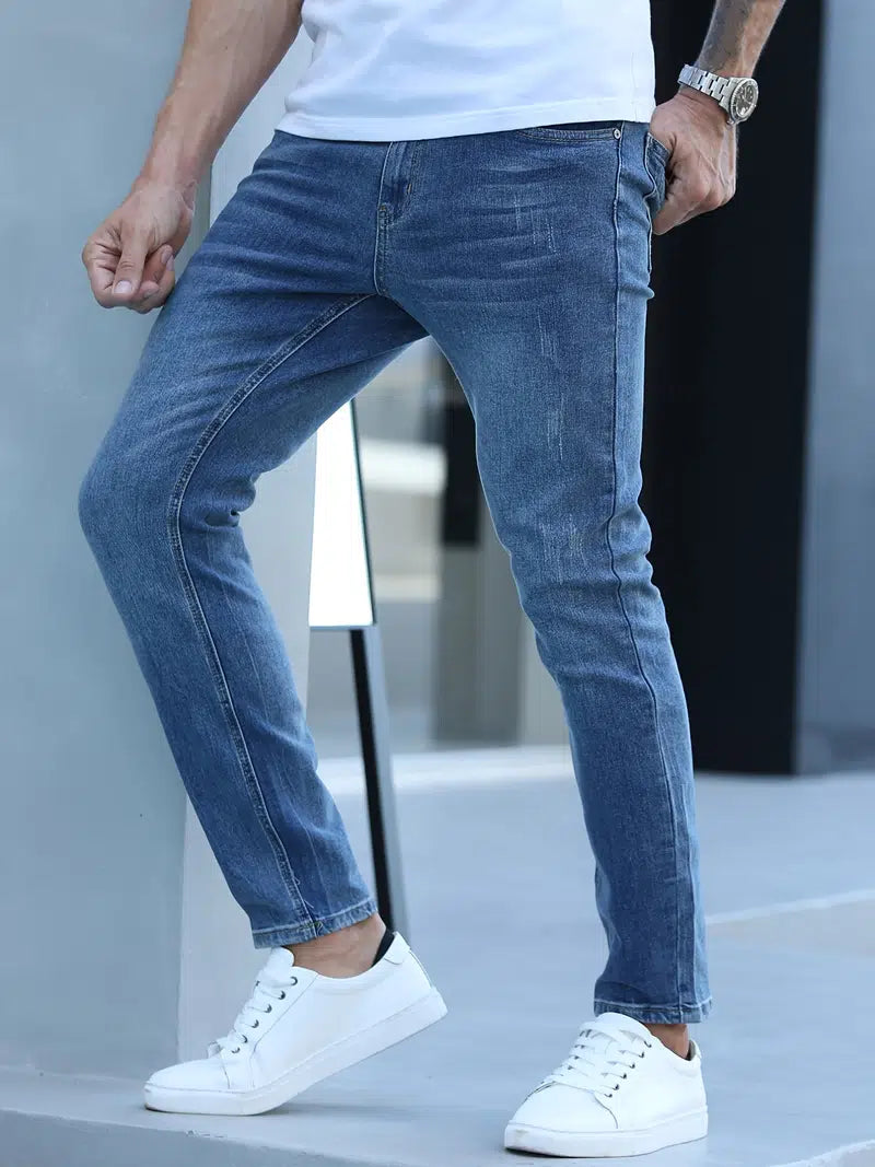 Men's Classic Straight Fit Jeans